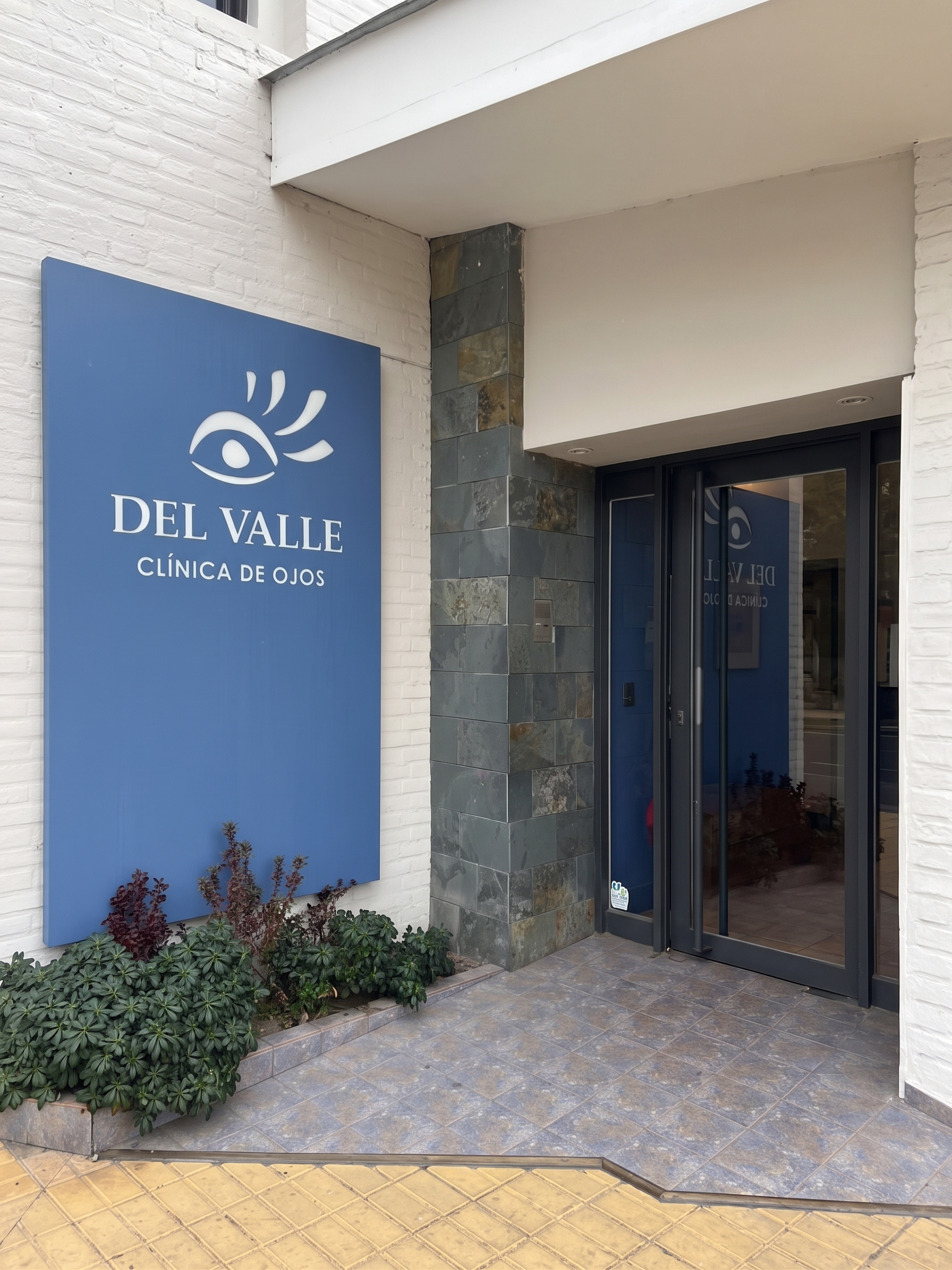 Fachada de Del Valle Clínica de Ojos